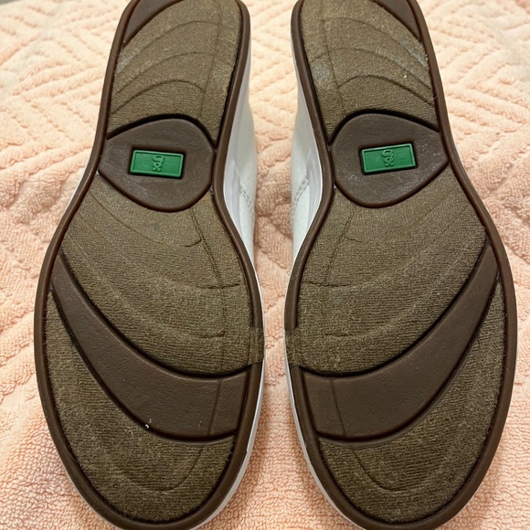 Grasshopper Ortholite White Tennis Shoes - Picture 4 of 5